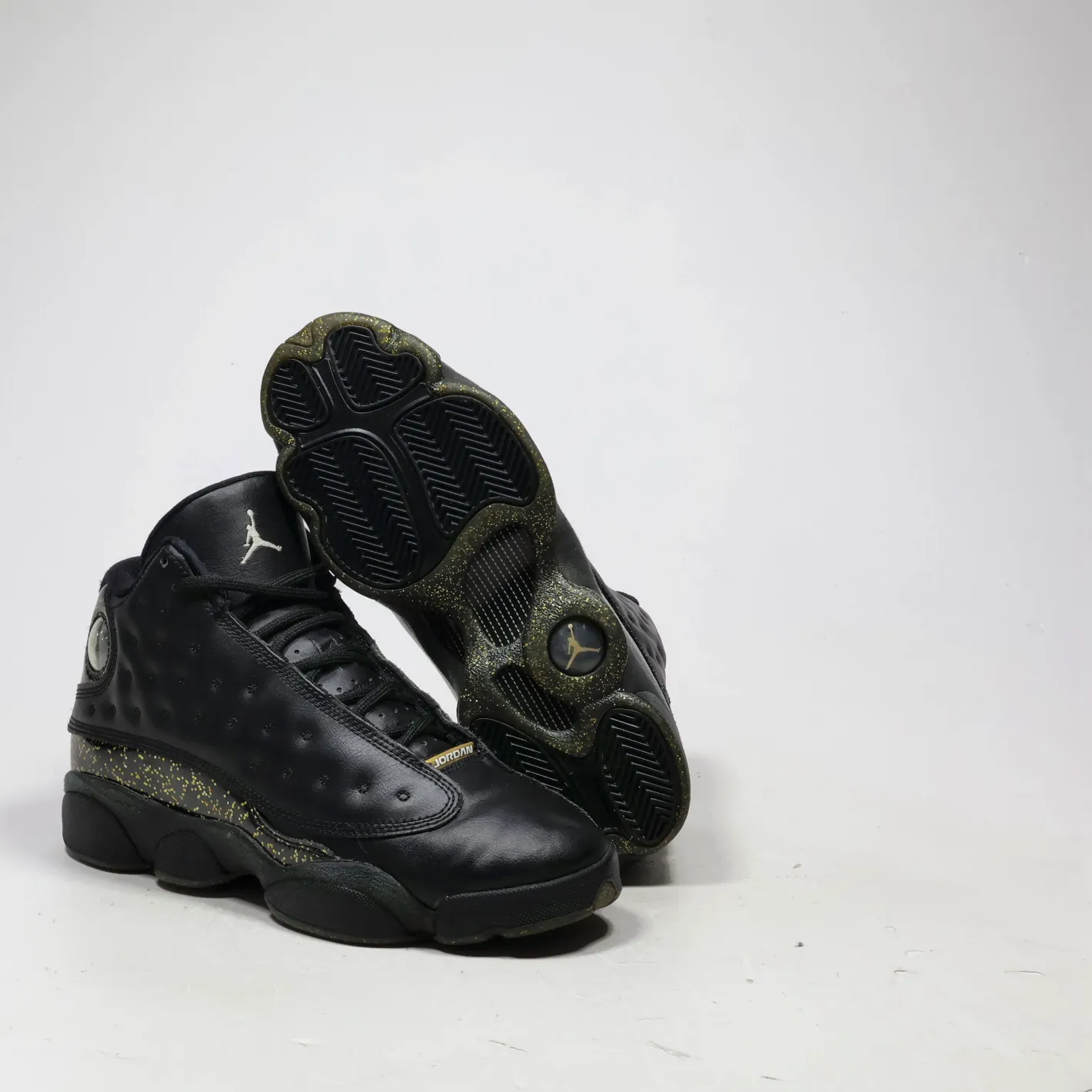 Air Jordan 13 Retro Sport Shoes Leather Black Colour For Men