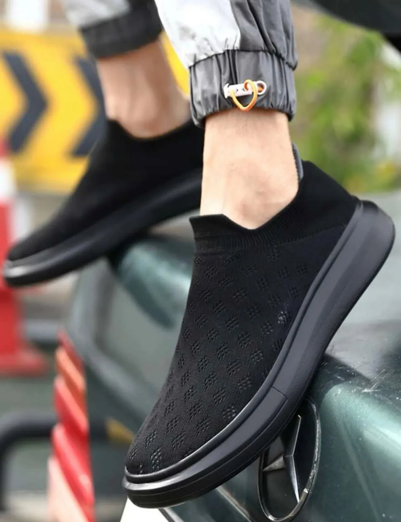 Men Minimalist Slip-On Shoes