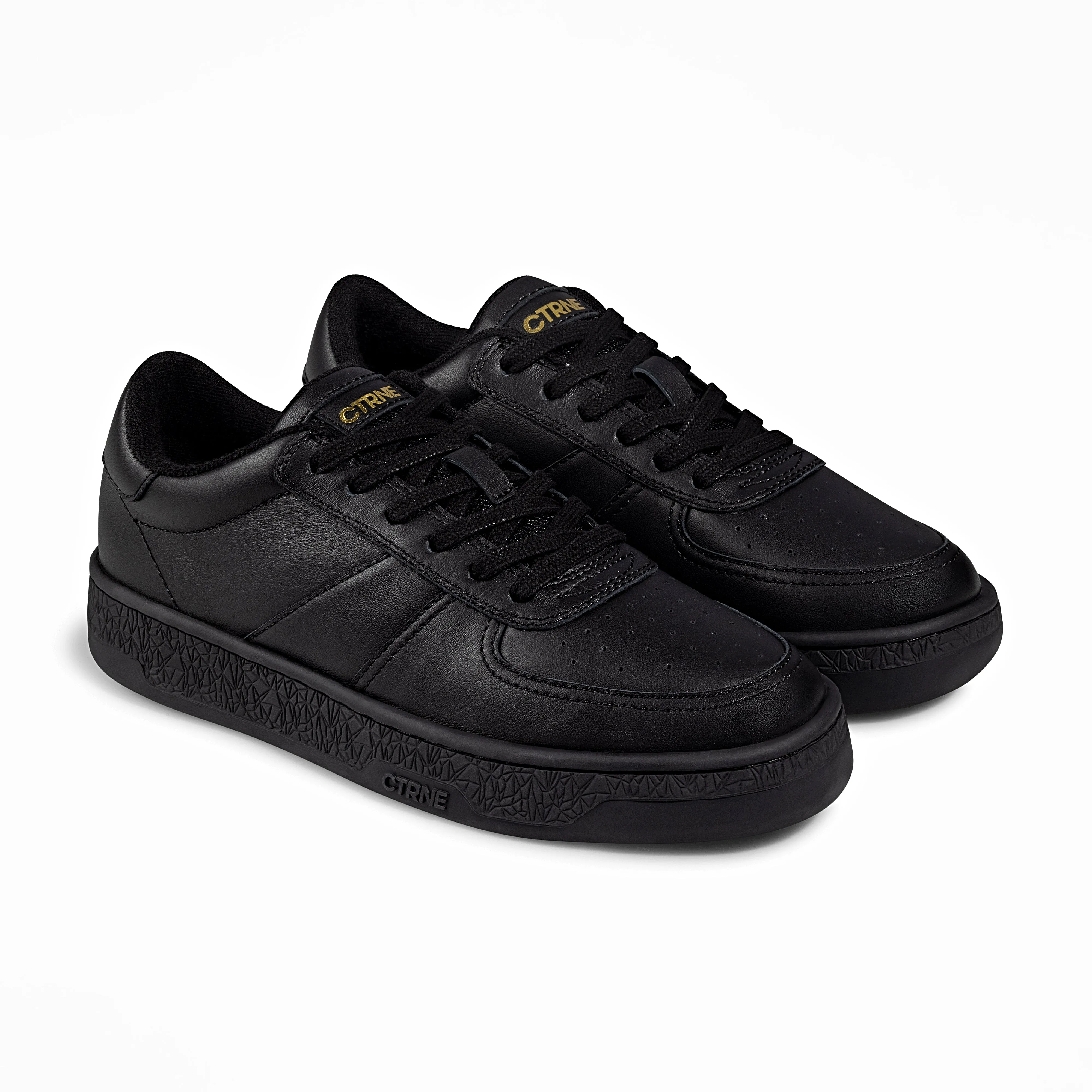 The Manifest Sneaker in Black/Leather Ladies