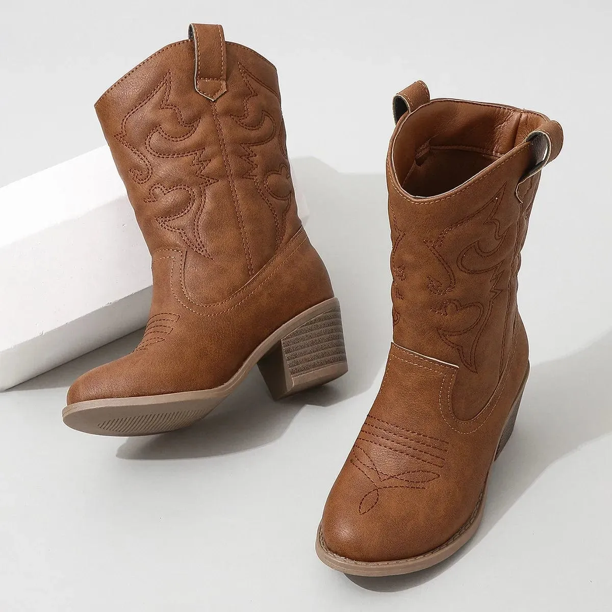 Trendy Girls Mid Length Boots