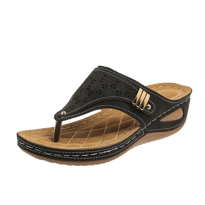 Wholesale Casual Wedge Women's Flip-flops Breathable All-match Lightweight Slippers in stock